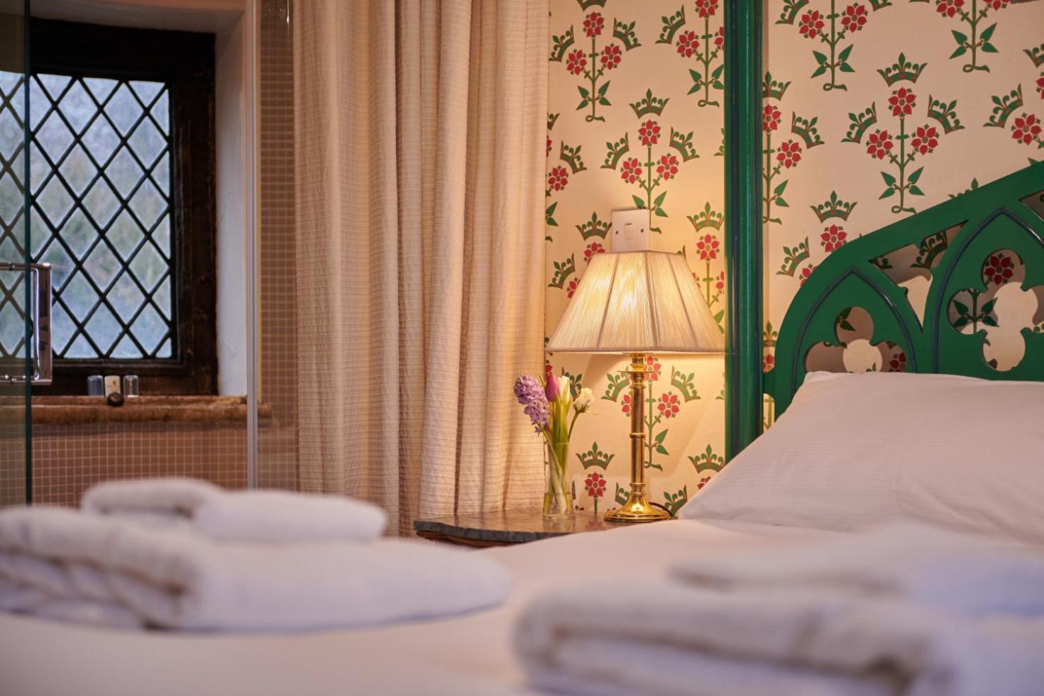 The Hunting Tower Villa Baslow Bagian luar foto